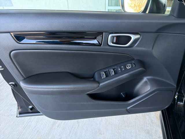 Used 2024 Honda Civic EX-L image 10