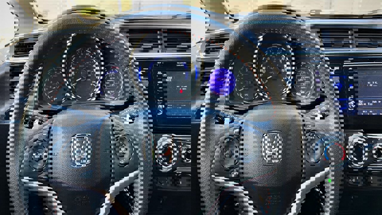 Used 2020 Honda Fit Sport image 9