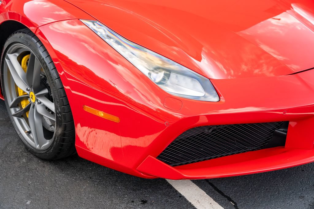Used 2018 Ferrari 488 Spider RWD image 8