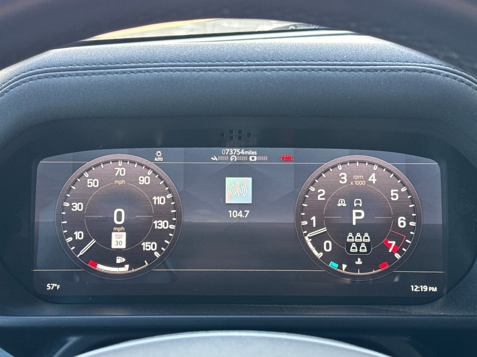 Used 2020 Land Rover Defender 110 First Edition image 24