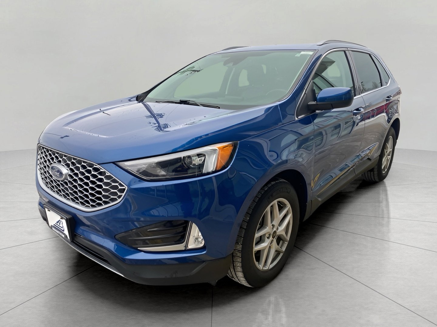 Used 2024 Ford Edge SEL w/ Convenience Package image 4