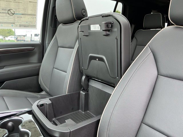 New 2026 Chevrolet Tahoe Premier w/ Sun And Tow Package AWD/4WD image 34