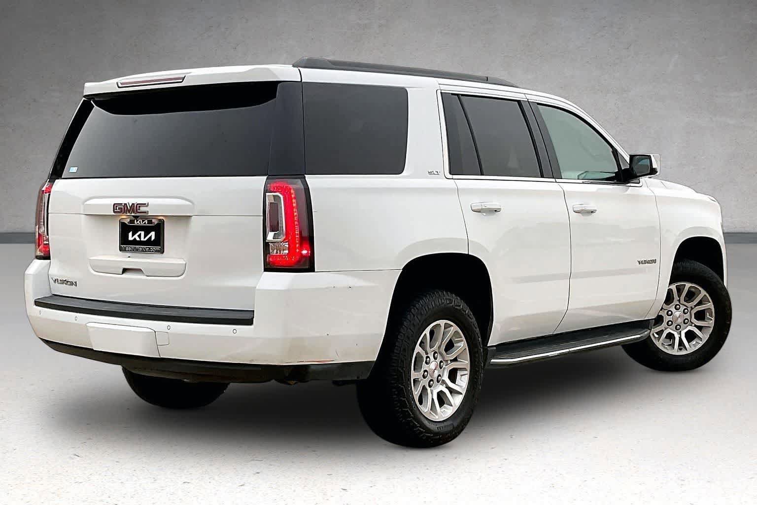 Used 2017 GMC Yukon SLT AWD/4WD image 20