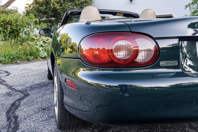 Used 2001 MAZDA MX-5 Miata RWD image 48