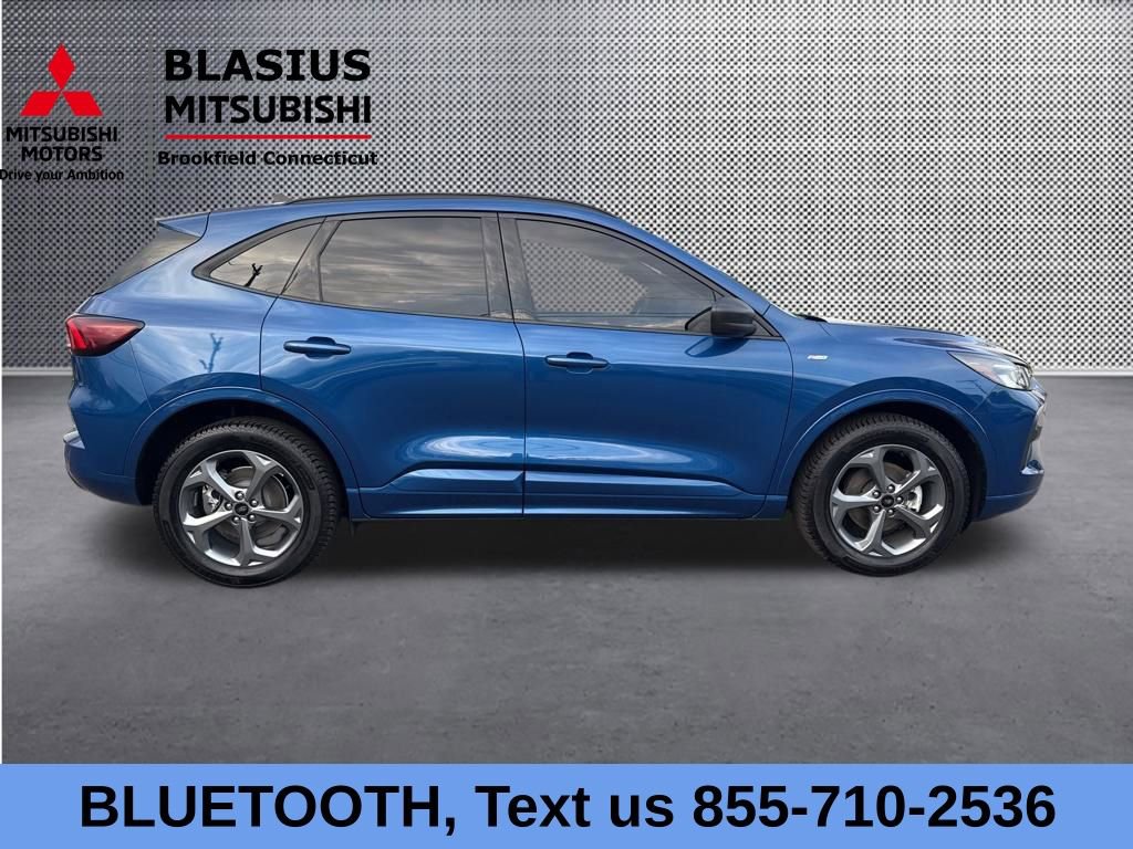 Used 2023 Ford Escape ST-Line w/ Tech Pack #1 AWD/4WD image 10