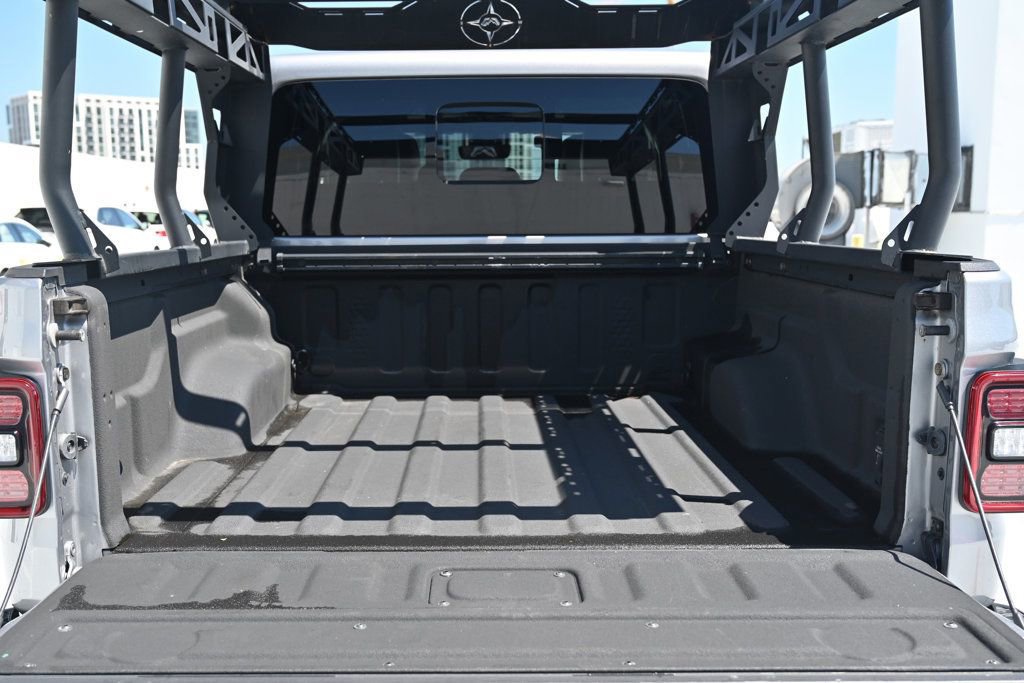 Used 2020 Jeep Gladiator Rubicon AWD/4WD image 24