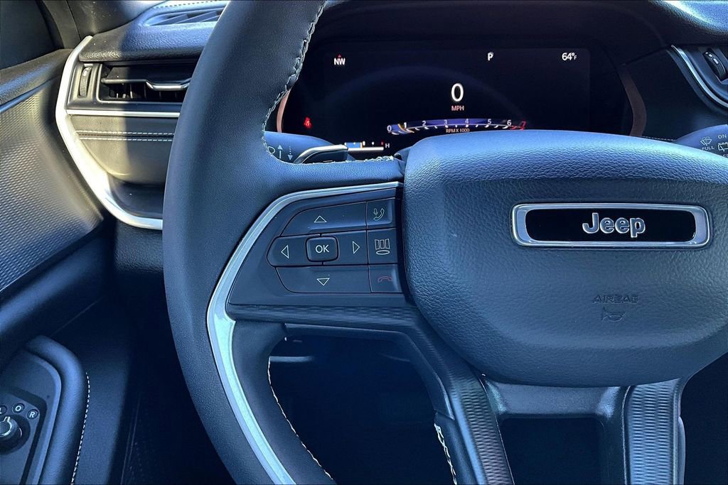 Used 2024 Jeep Grand Cherokee L Altitude image 18