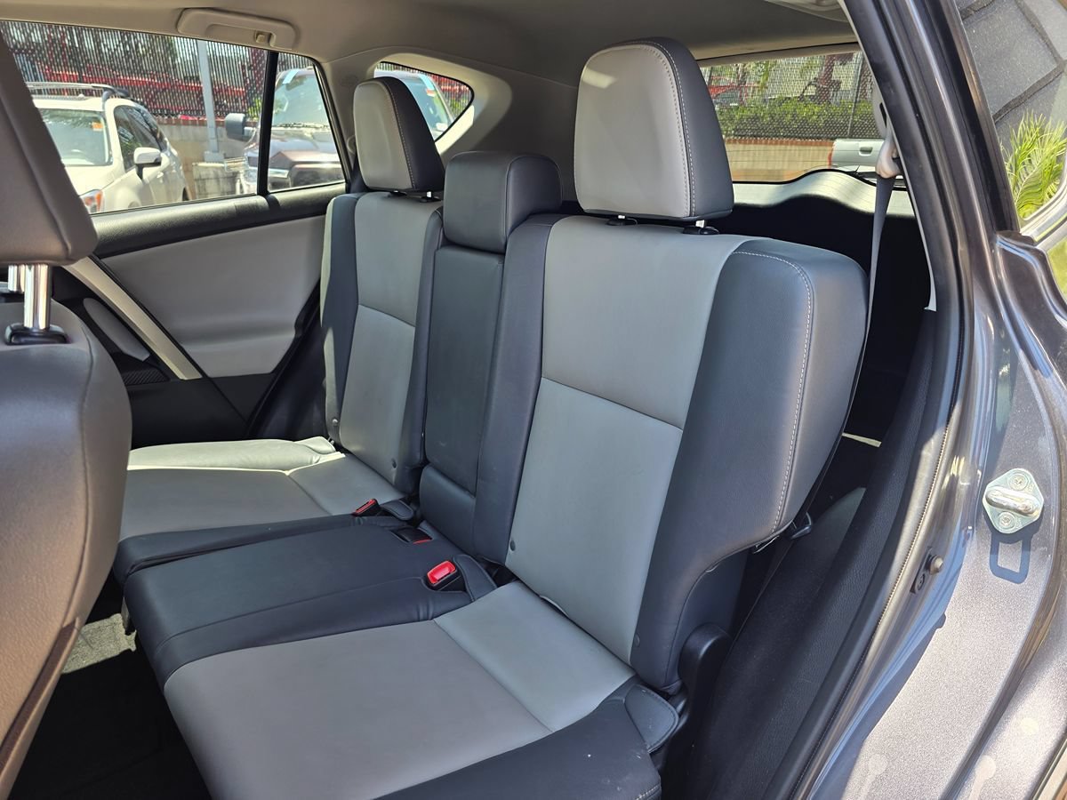 Used 2015 Toyota RAV4 Limited w/ Technology Package FWD image 25