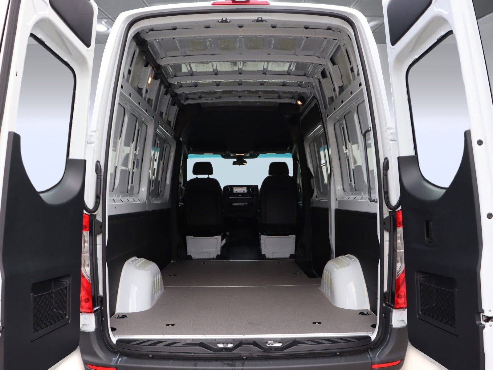 New 2025 Mercedes-Benz Sprinter 2500 image 28