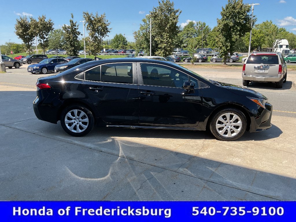 Used 2024 Toyota Corolla LE FWD image 7