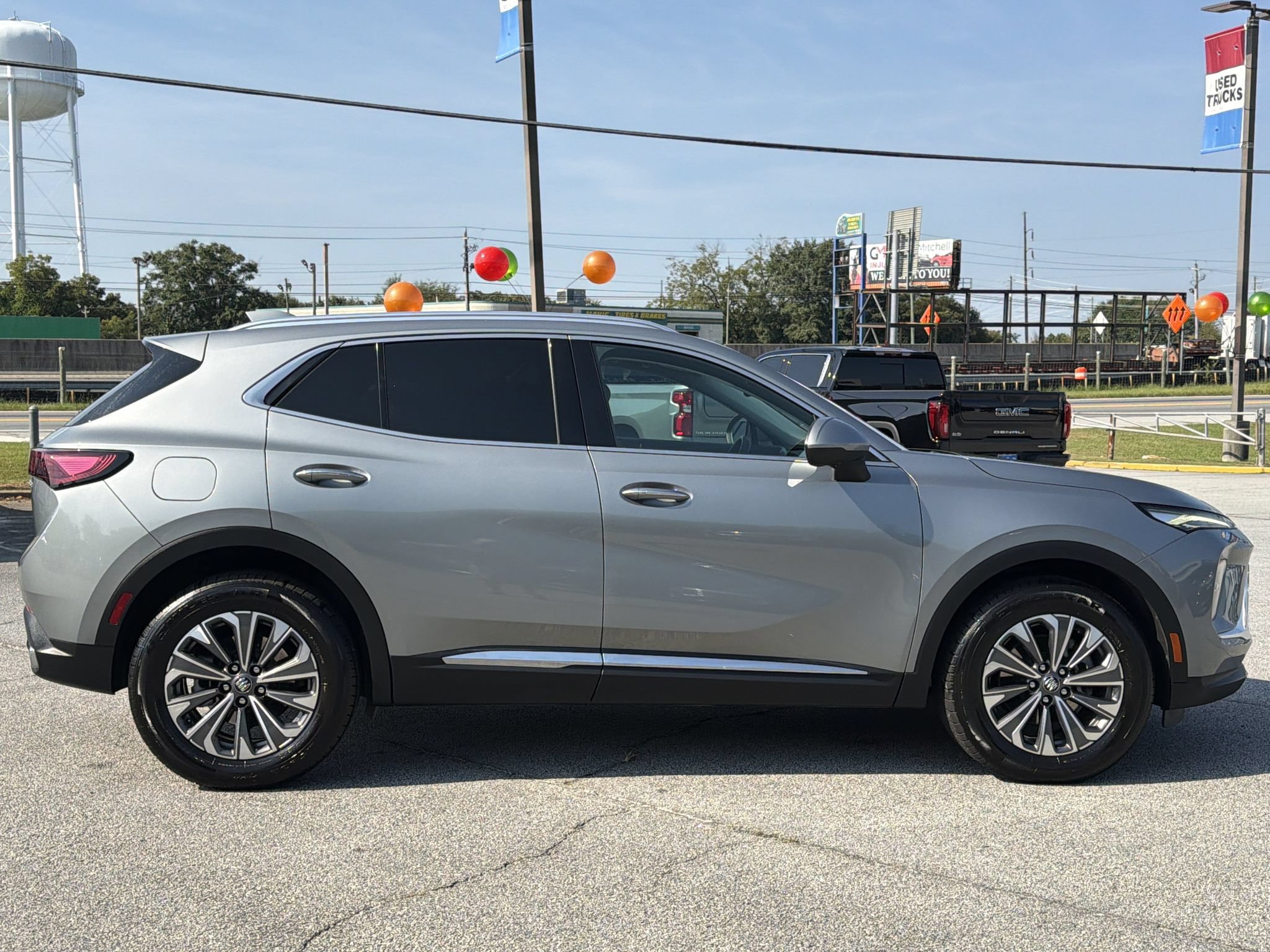 Used 2024 Buick Envision Preferred AWD/4WD image 22