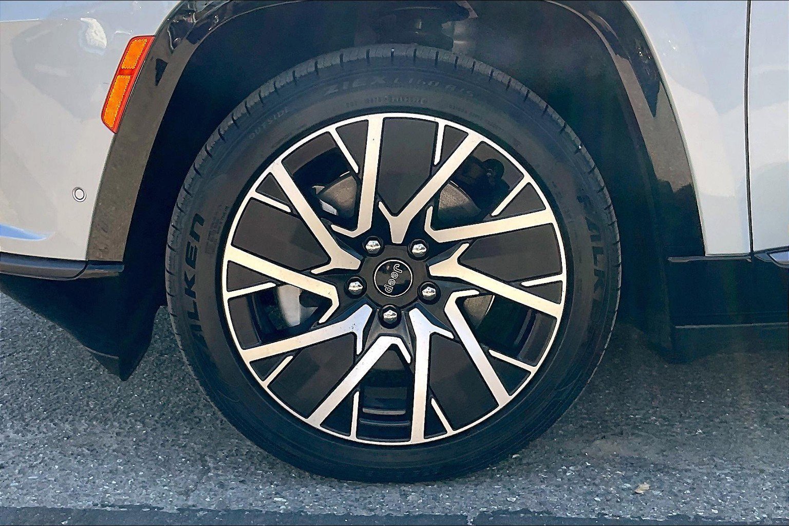 New 2025 Jeep Wagoneer S Limited image 12