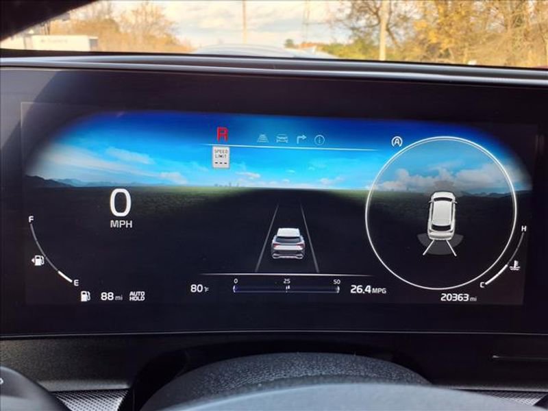 Used 2025 Kia Sportage SX image 17