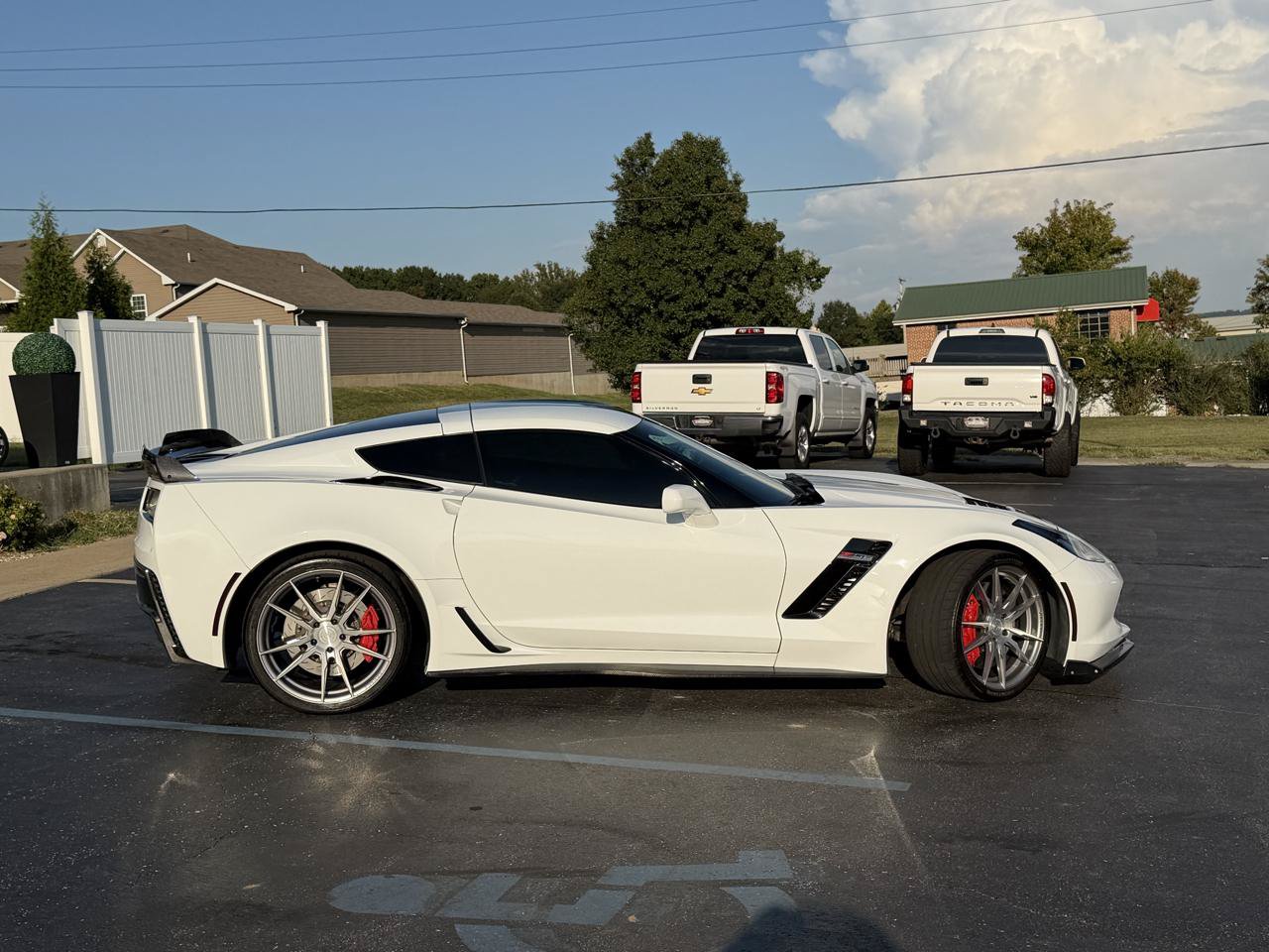 Used 2016 Chevrolet Corvette Z06 w/ 2LZ Preferred Equipment Group RWD image 2