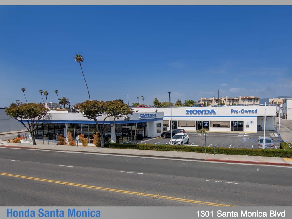 Used 2023 Honda Odyssey Touring image 13