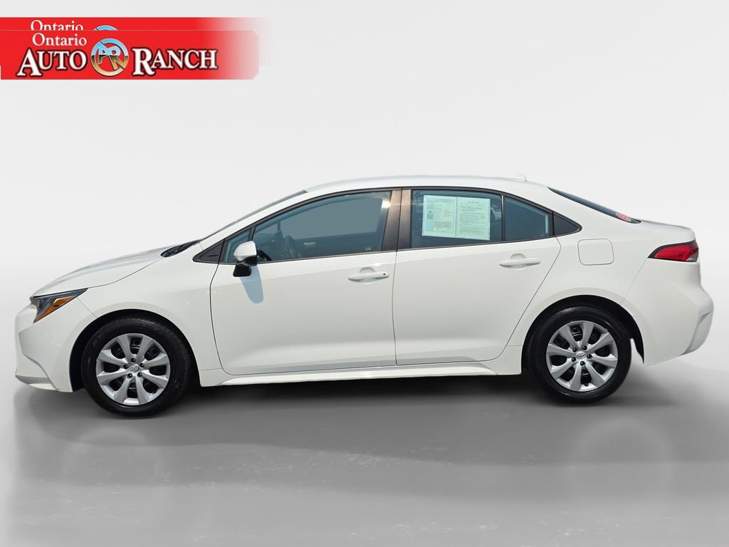 Used 2024 Toyota Corolla LE FWD image 2