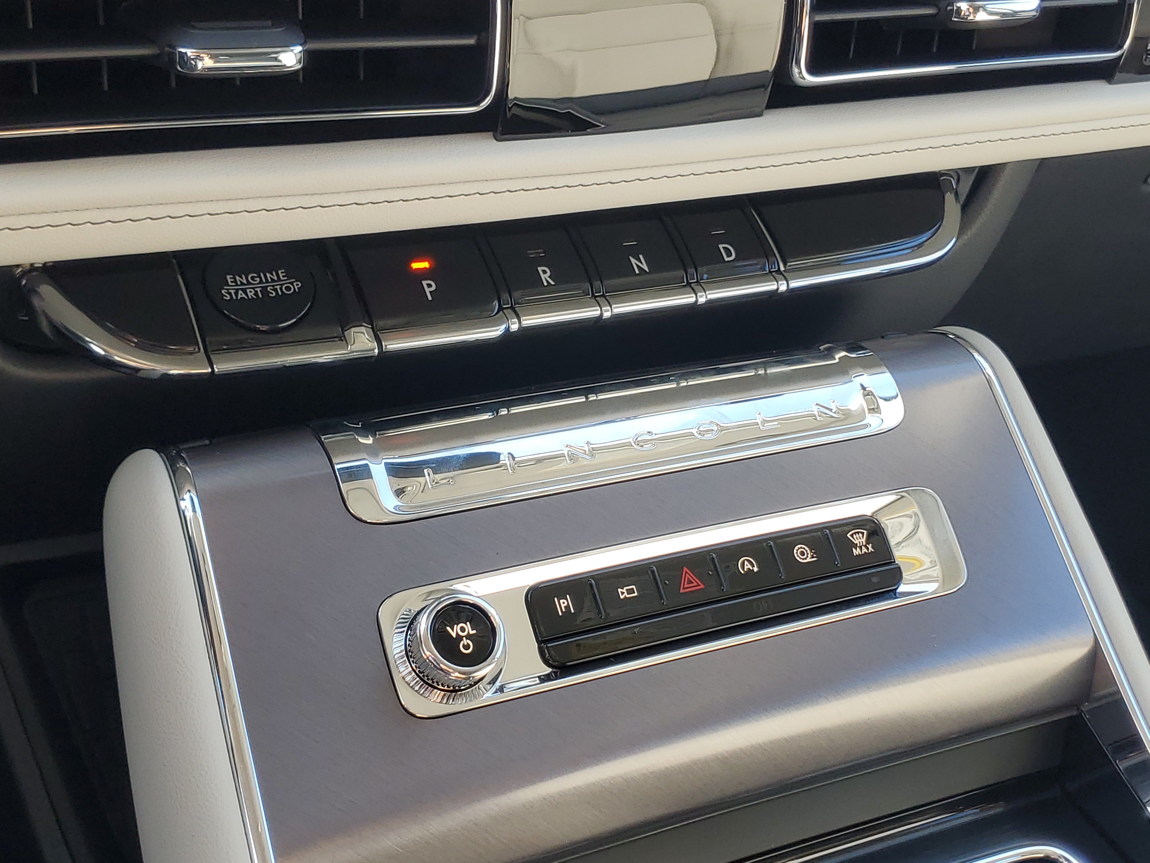 New 2026 Lincoln Aviator AWD image 21