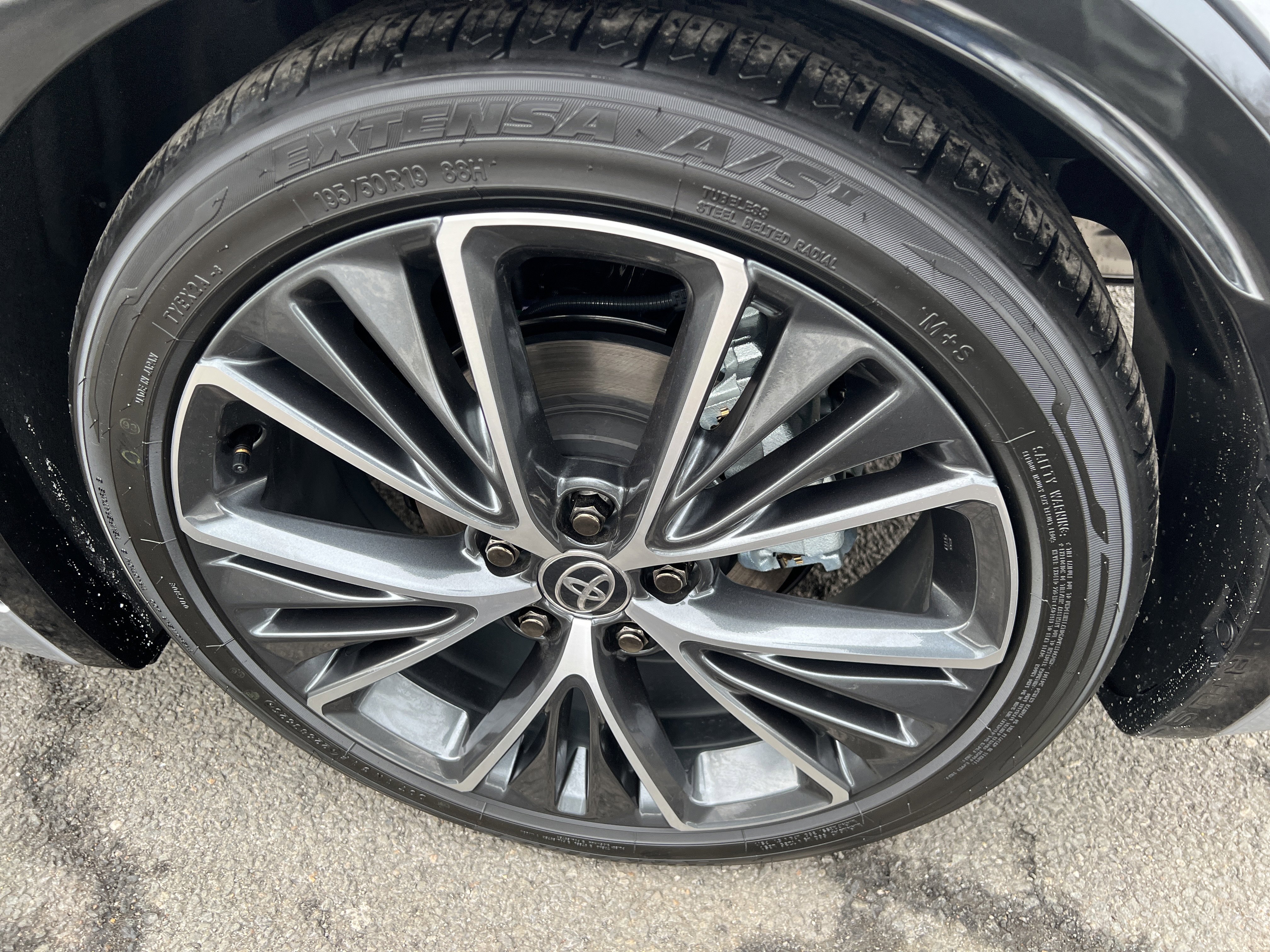 New 2026 Toyota Prius XLE image 7