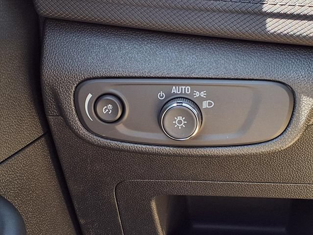 New 2026 Chevrolet TrailBlazer LT w/ LT Cold Weather Package AWD/4WD image 21
