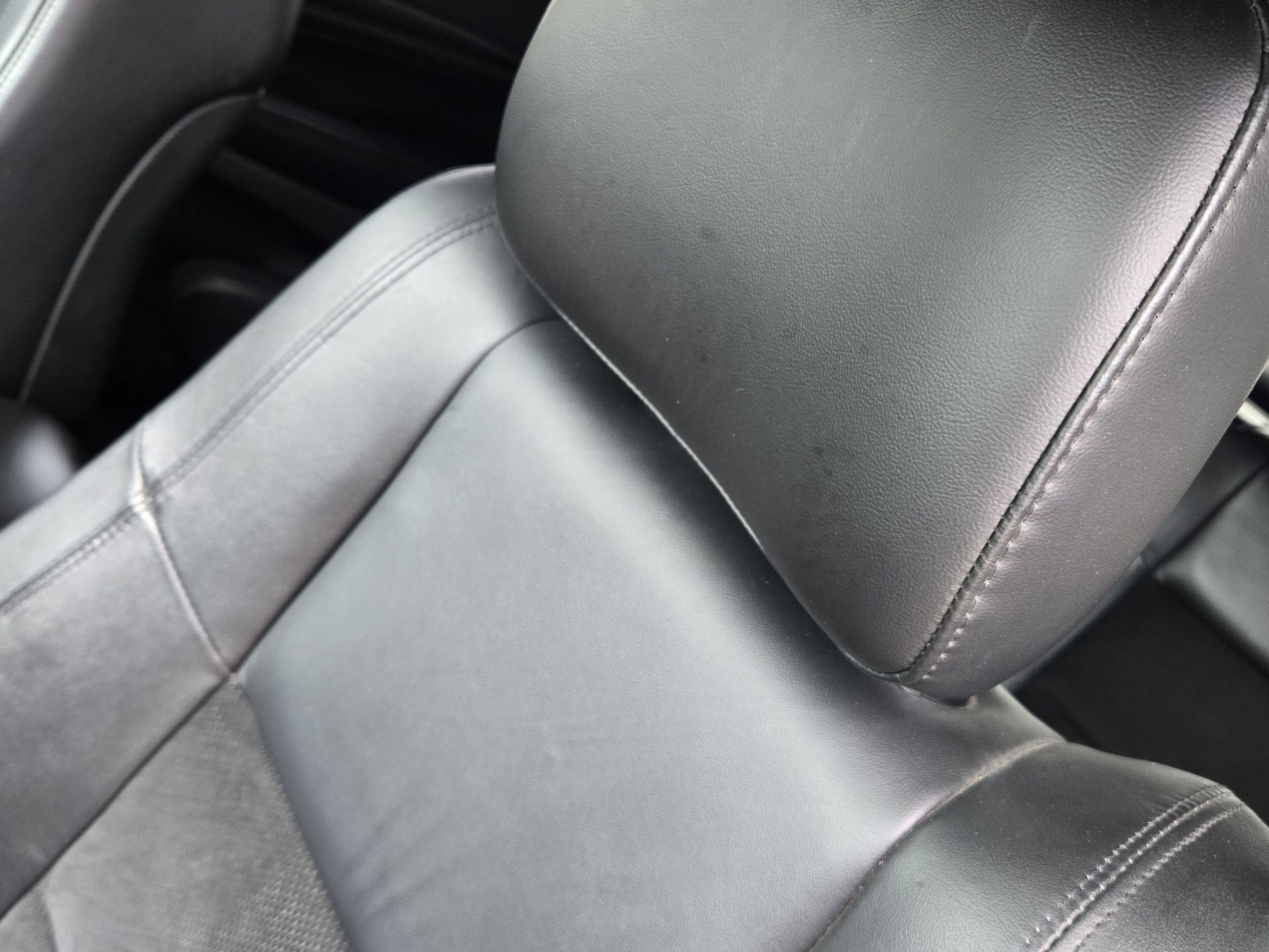 Used 2018 Jeep Grand Cherokee Altitude image 24