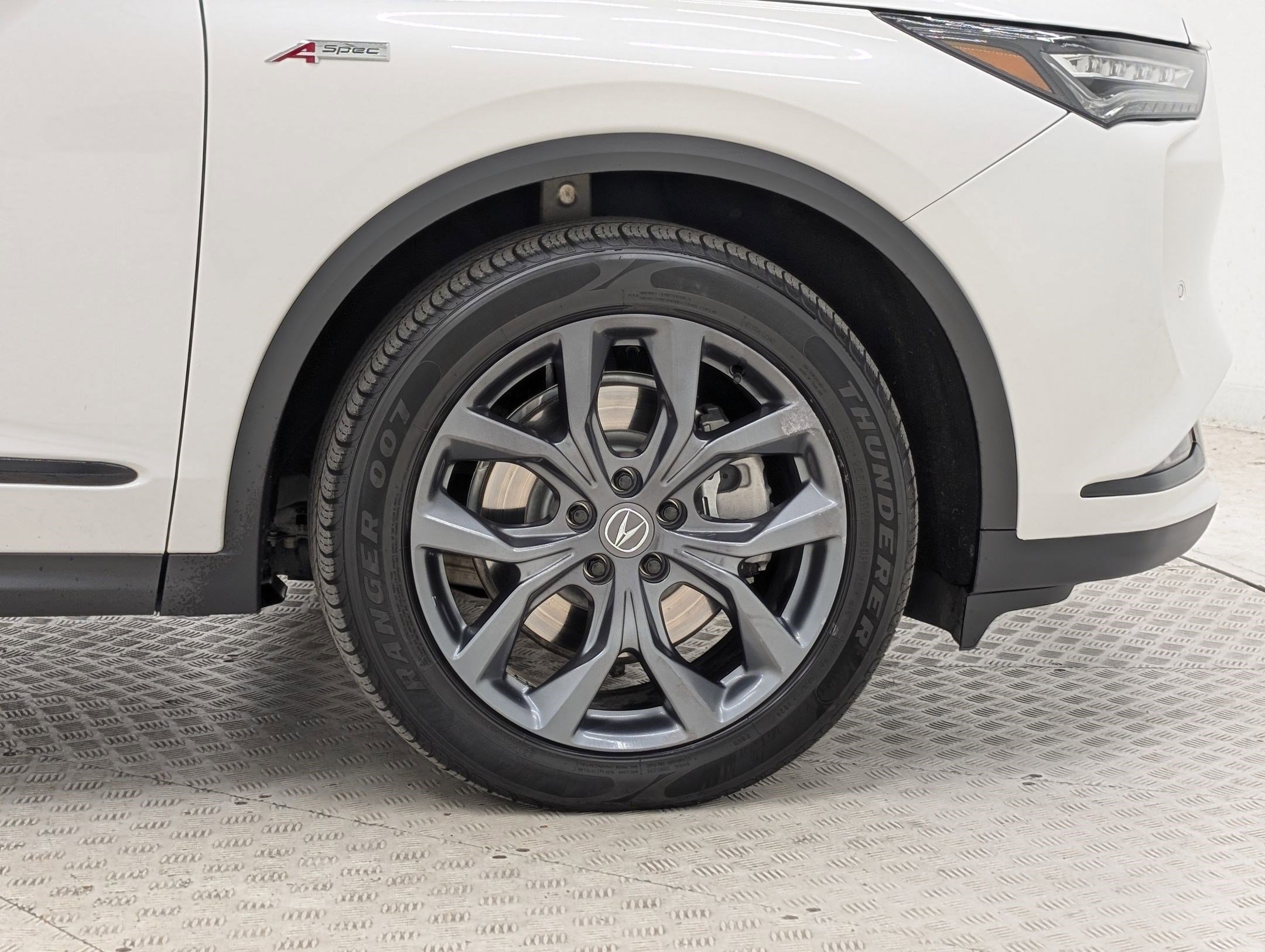 Used 2023 Acura MDX A-Spec image 11