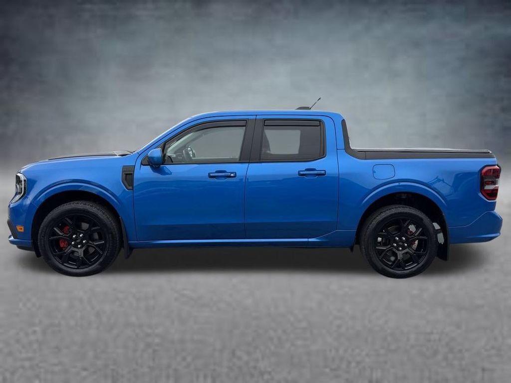 Used 2025 Ford Maverick Lobo image 2