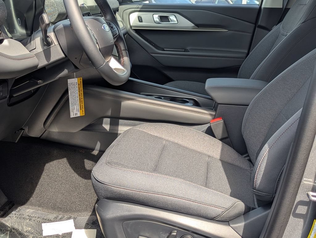 New 2026 Ford Explorer Active AWD/4WD image 6