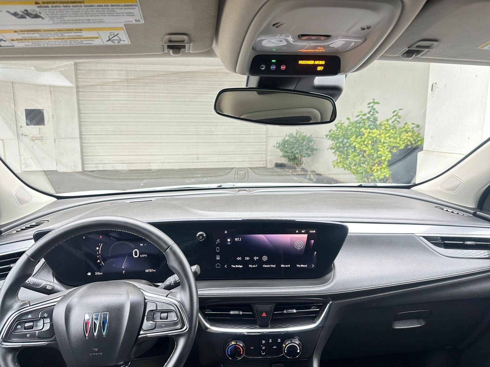 Used 2025 Buick Encore GX Preferred image 33