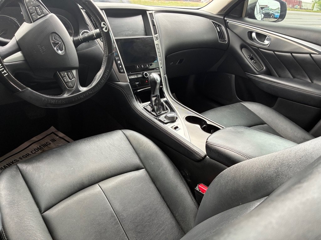 Used 2017 INFINITI Q50 2.0t RWD image 22