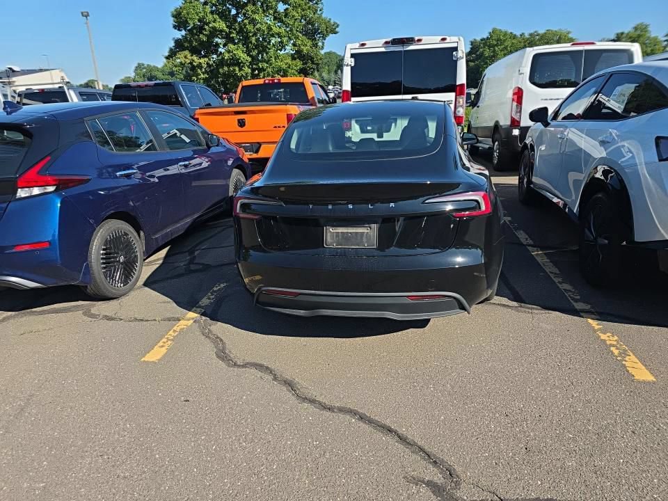 Used 2024 Tesla Model 3 Long Range RWD image 4