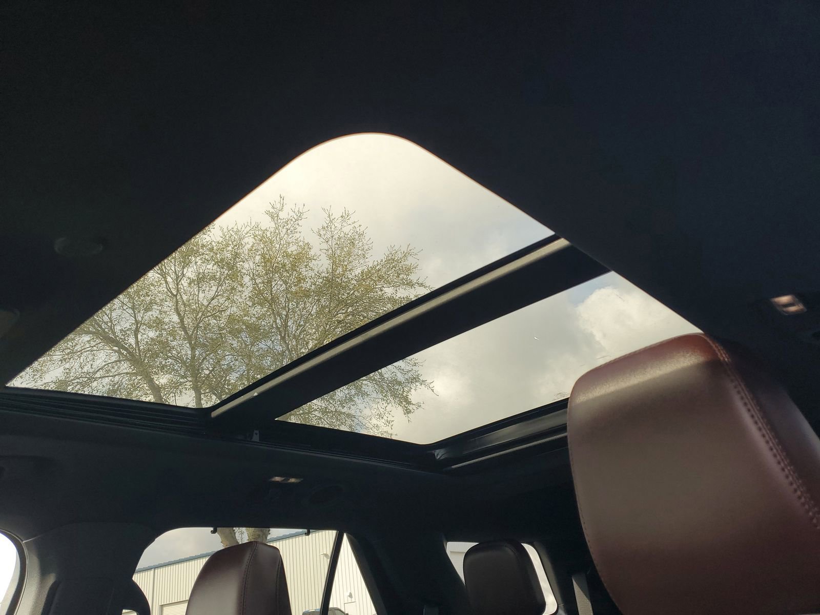 Used 2021 Ford Explorer Platinum w/ Equipment Group 601A image 32