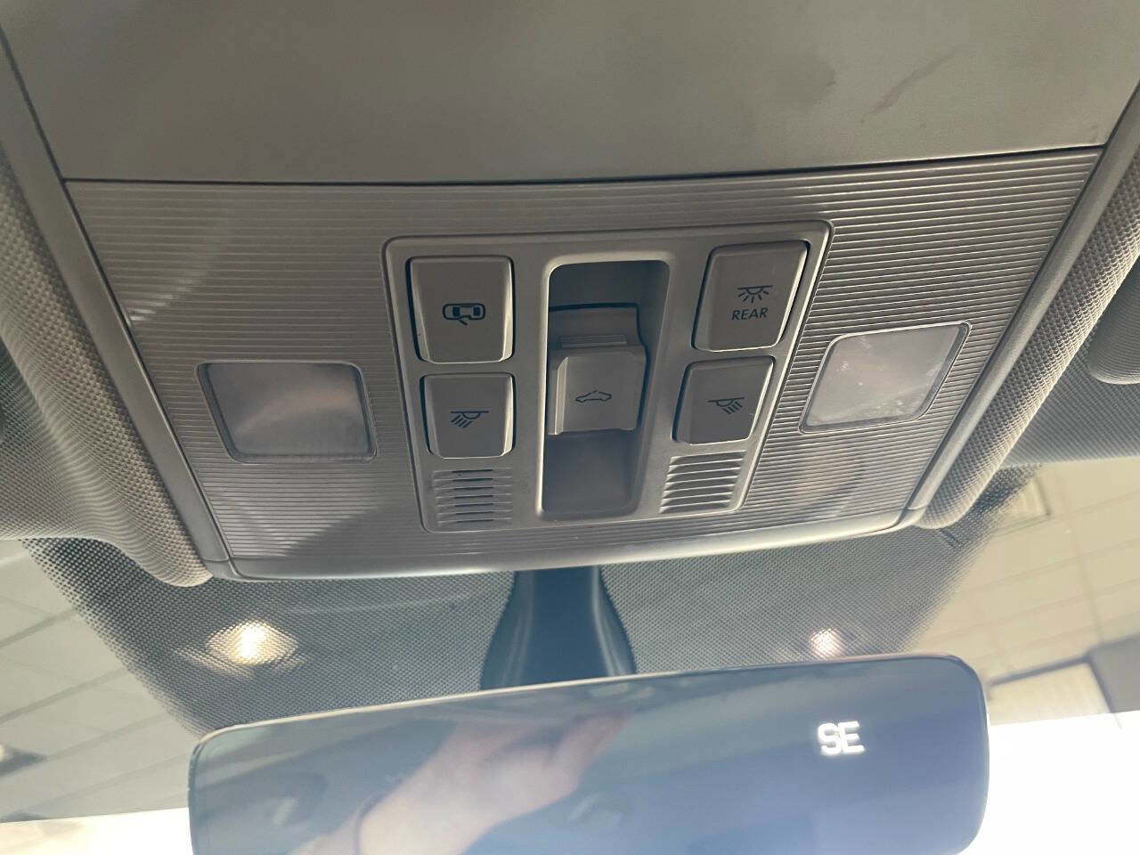 Used 2021 Volkswagen Jetta SE w/ SE Cold Weather Package image 40