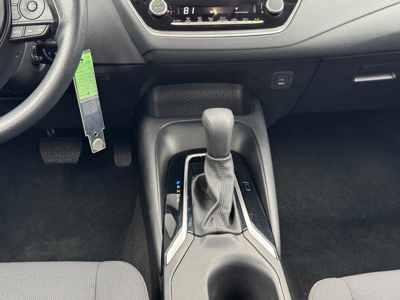 Used 2025 Toyota Corolla LE image 14