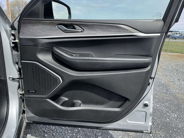 Used 2021 Jeep Grand Cherokee L Limited w/ Luxury Tech Group II image 14