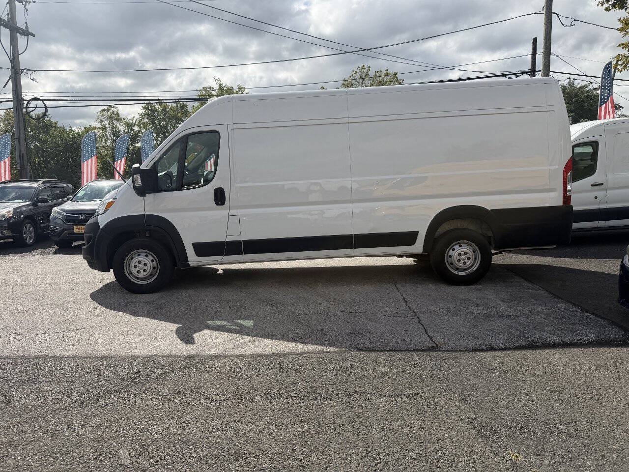 Used 2023 RAM ProMaster 3500 FWD image 1