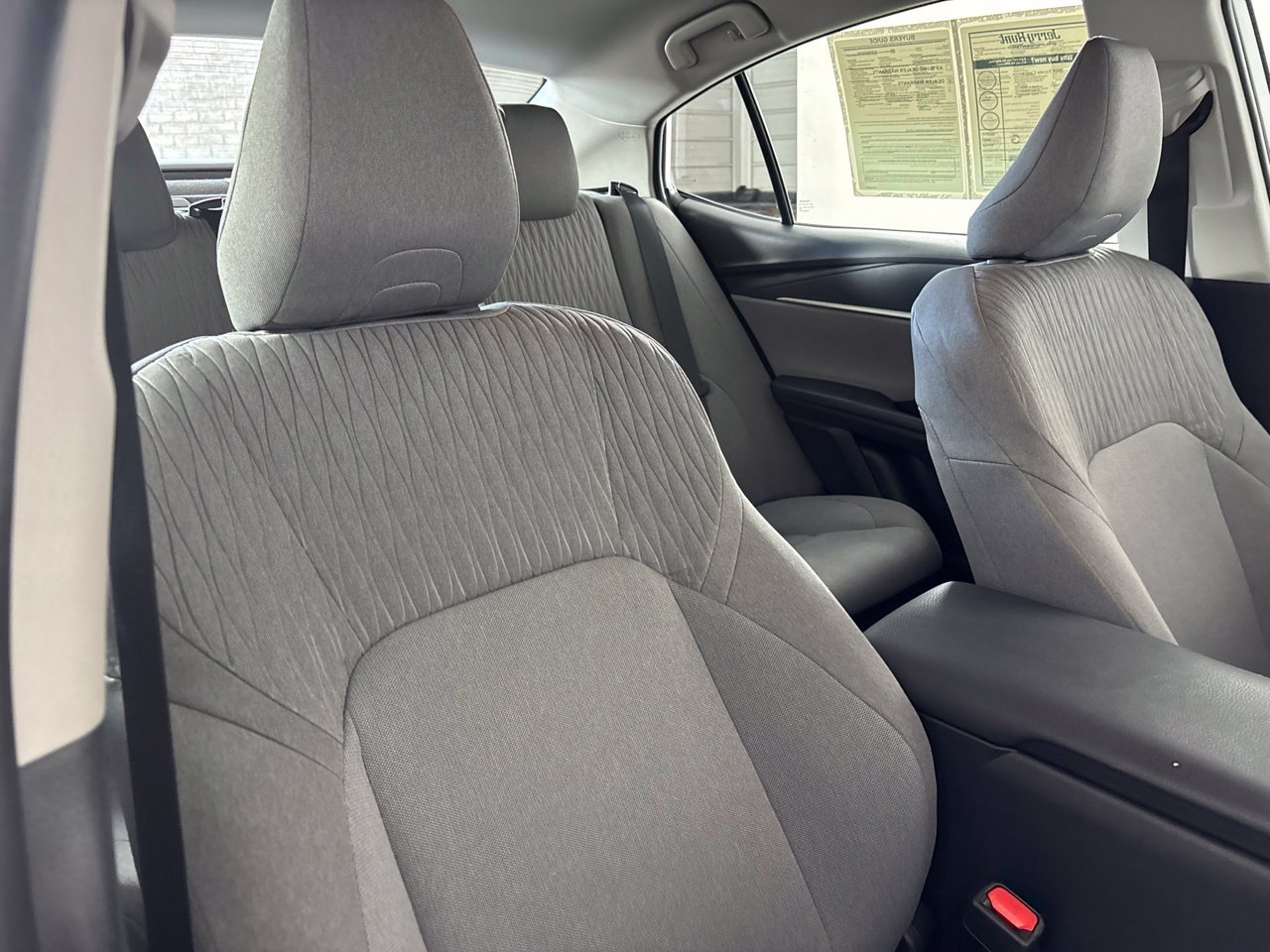 Used 2025 Toyota Camry LE w/ Convenience Package FWD image 27