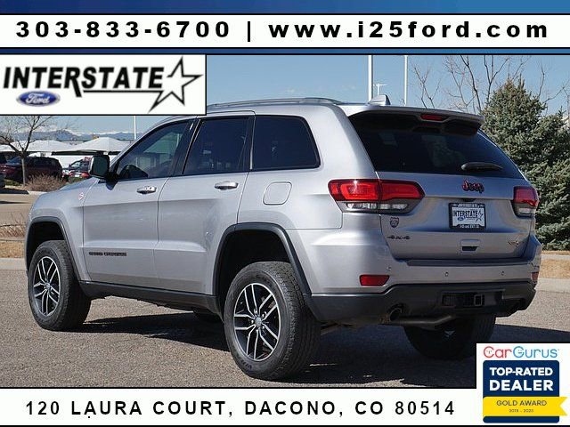 Used 2018 Jeep Grand Cherokee Trailhawk w/ Trailhawk Luxury Group AWD/4WD image 3
