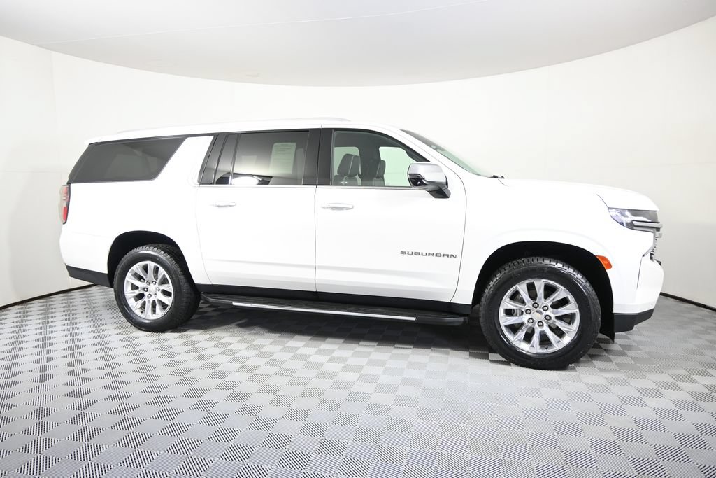 Used 2021 Chevrolet Suburban Premier w/ Premium Package AWD/4WD image 8