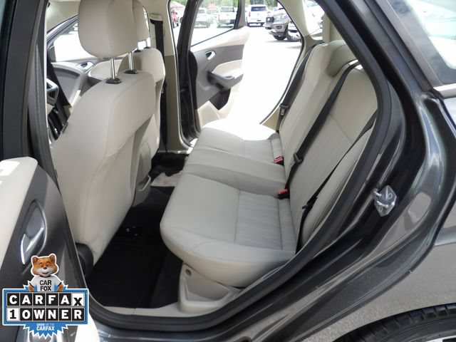 Certified 2018 Ford Focus SE FWD image 30