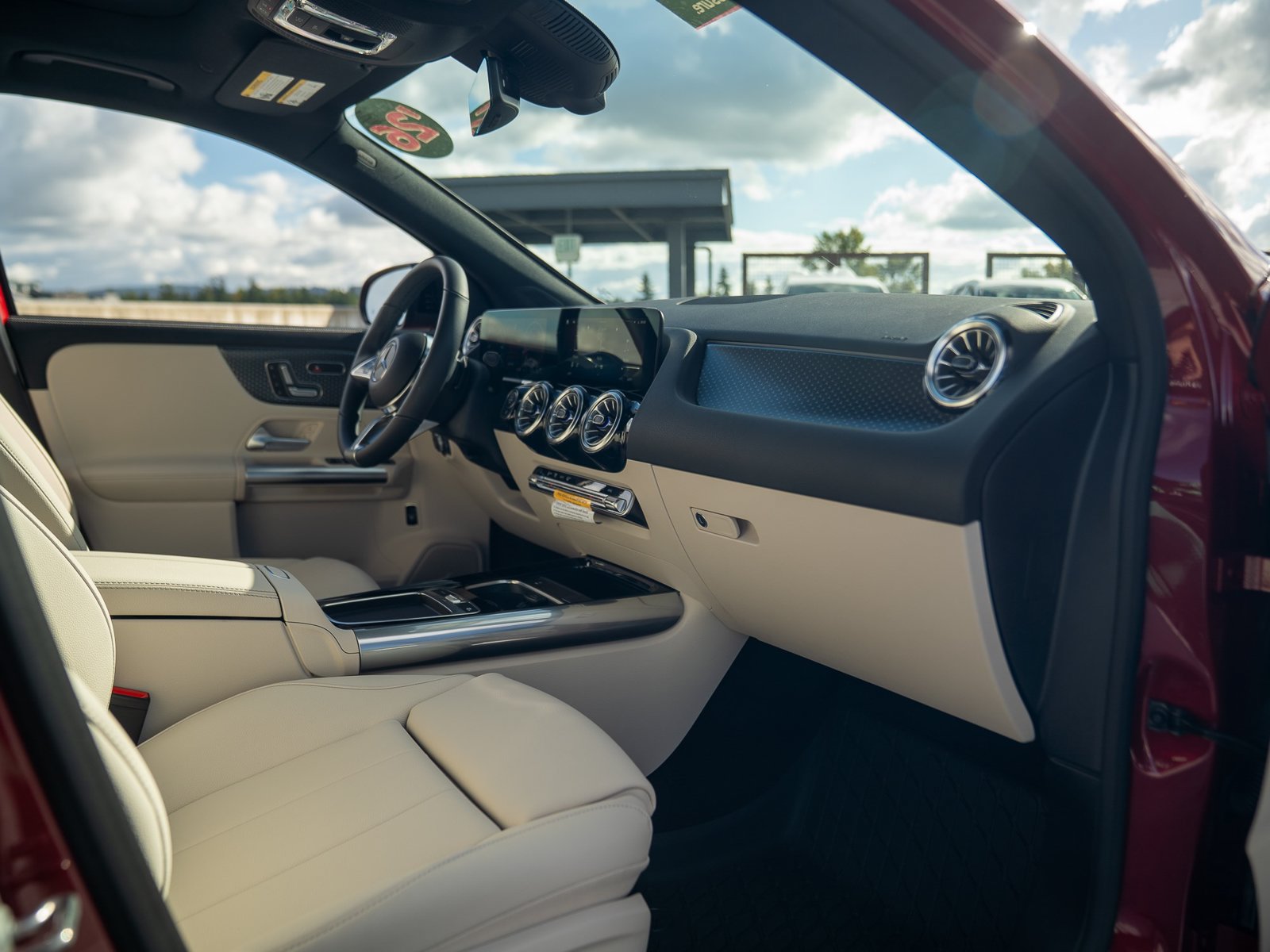 Certified 2026 Mercedes-Benz GLA 250 4MATIC image 28