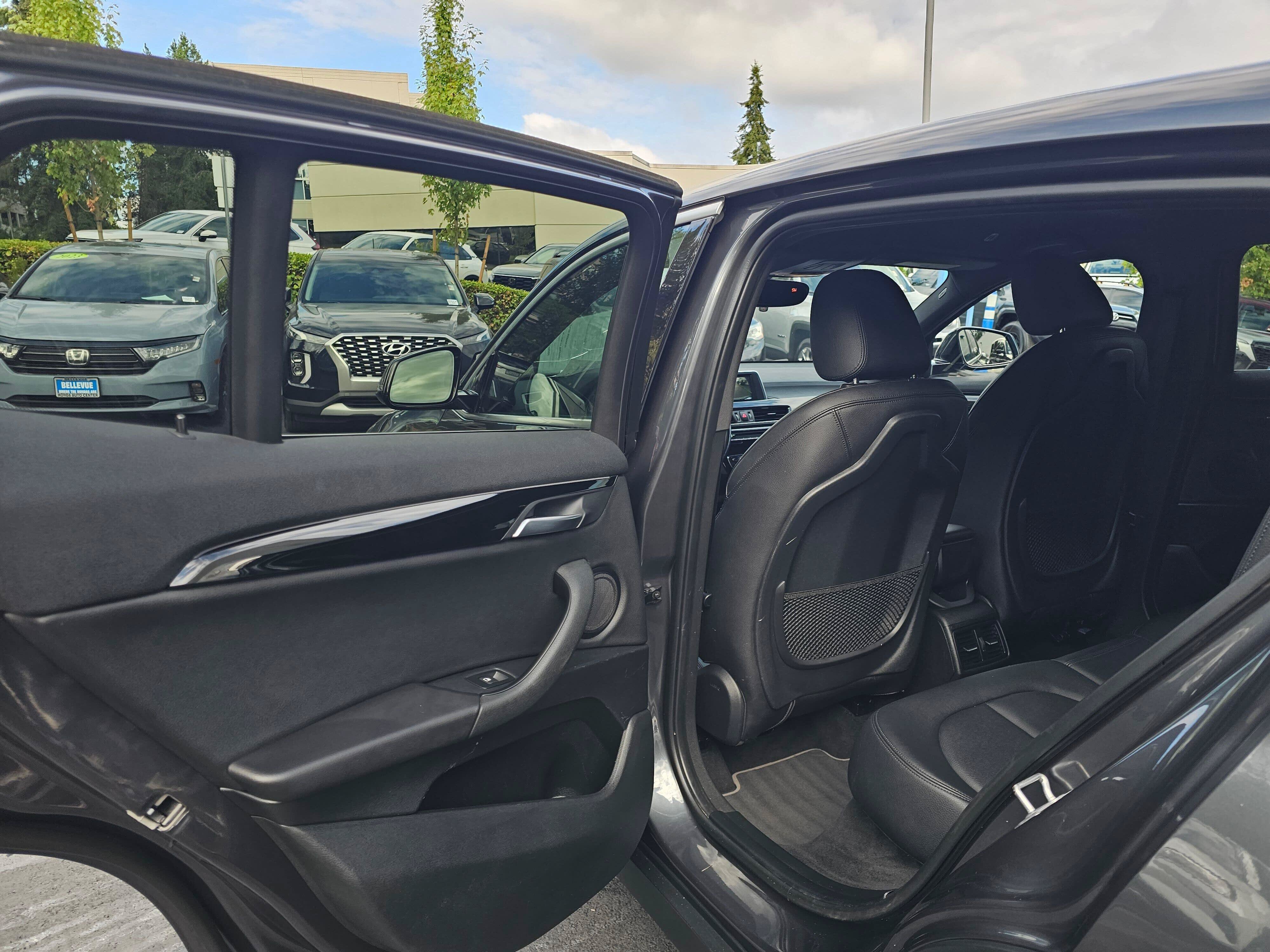 Used 2018 BMW X2 xDrive28i w/ Convenience Package AWD/4WD image 18