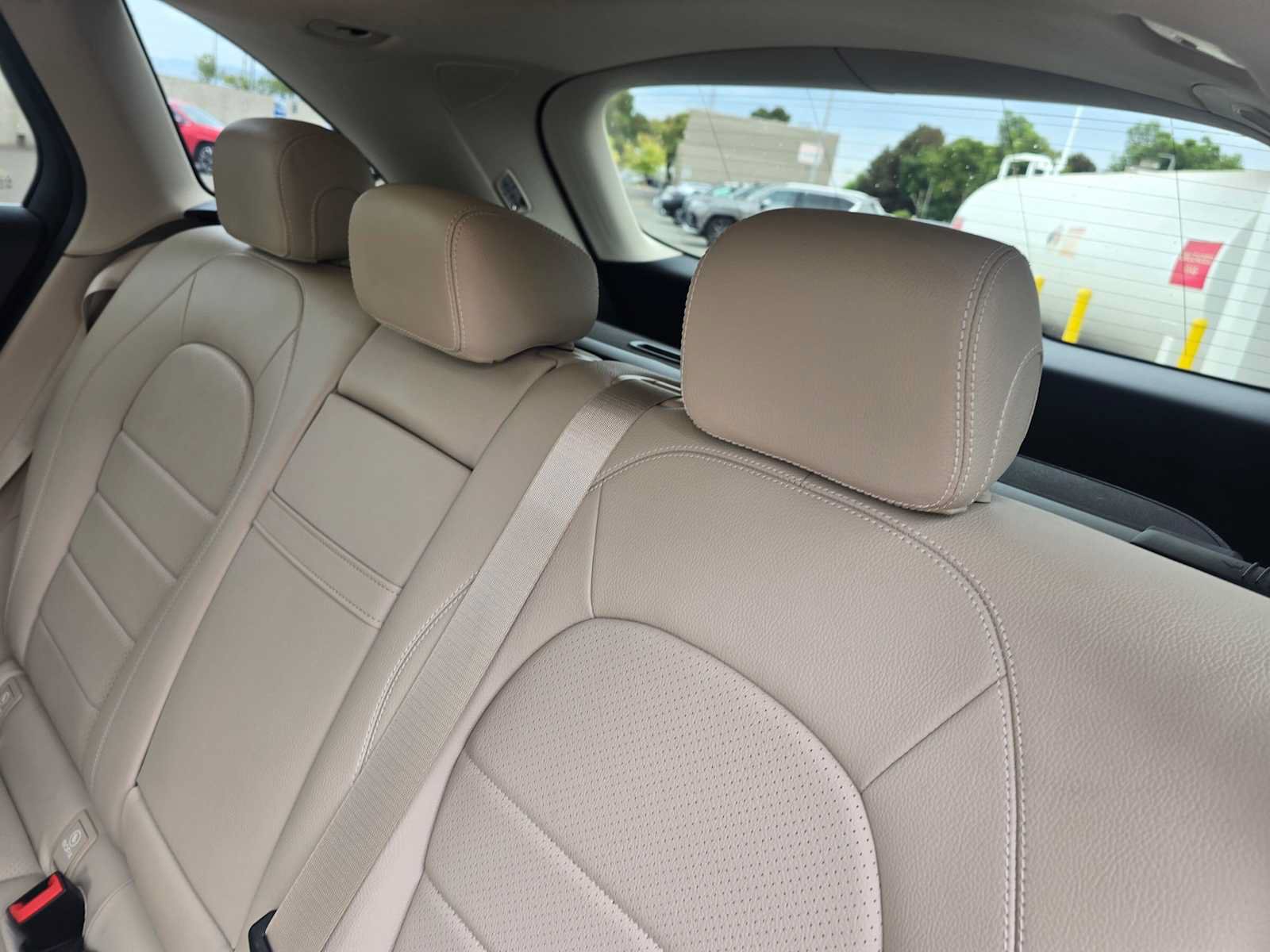 Used 2021 Mercedes-Benz GLC 300 4MATIC image 18