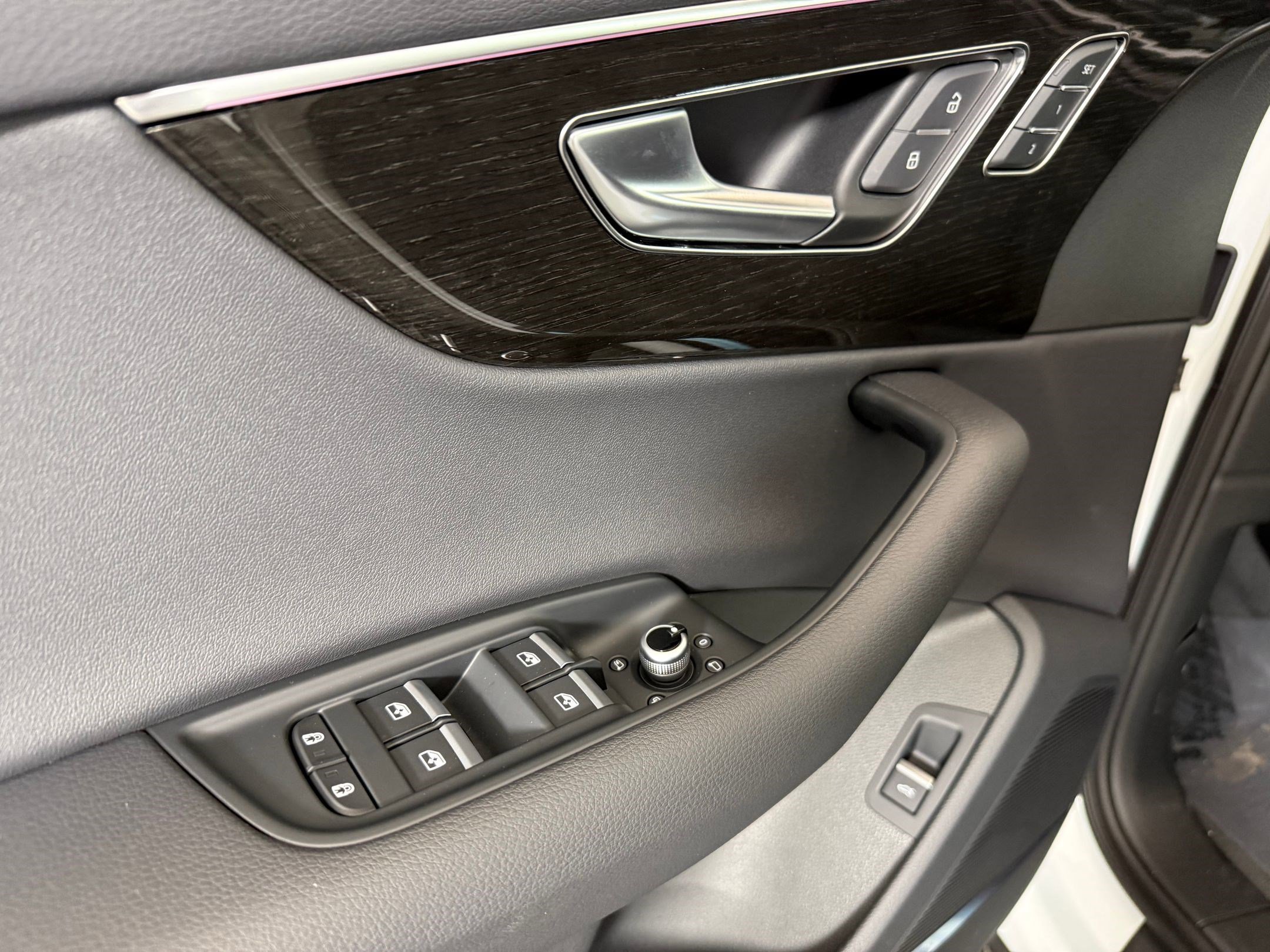 New 2026 Audi Q7 2.0T Premium image 14