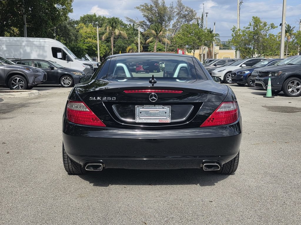 Used 2013 Mercedes-Benz SLK 250 image 7