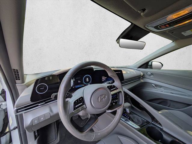 Used 2024 Hyundai Elantra SEL w/ Convenience Package FWD image 10