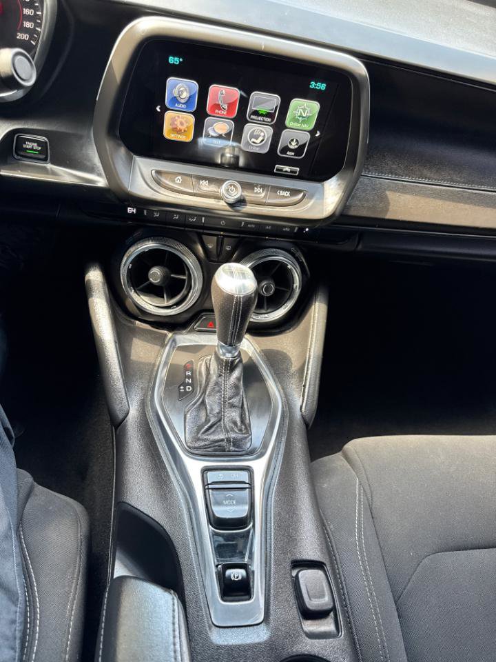 Used 2018 Chevrolet Camaro SS RWD image 15