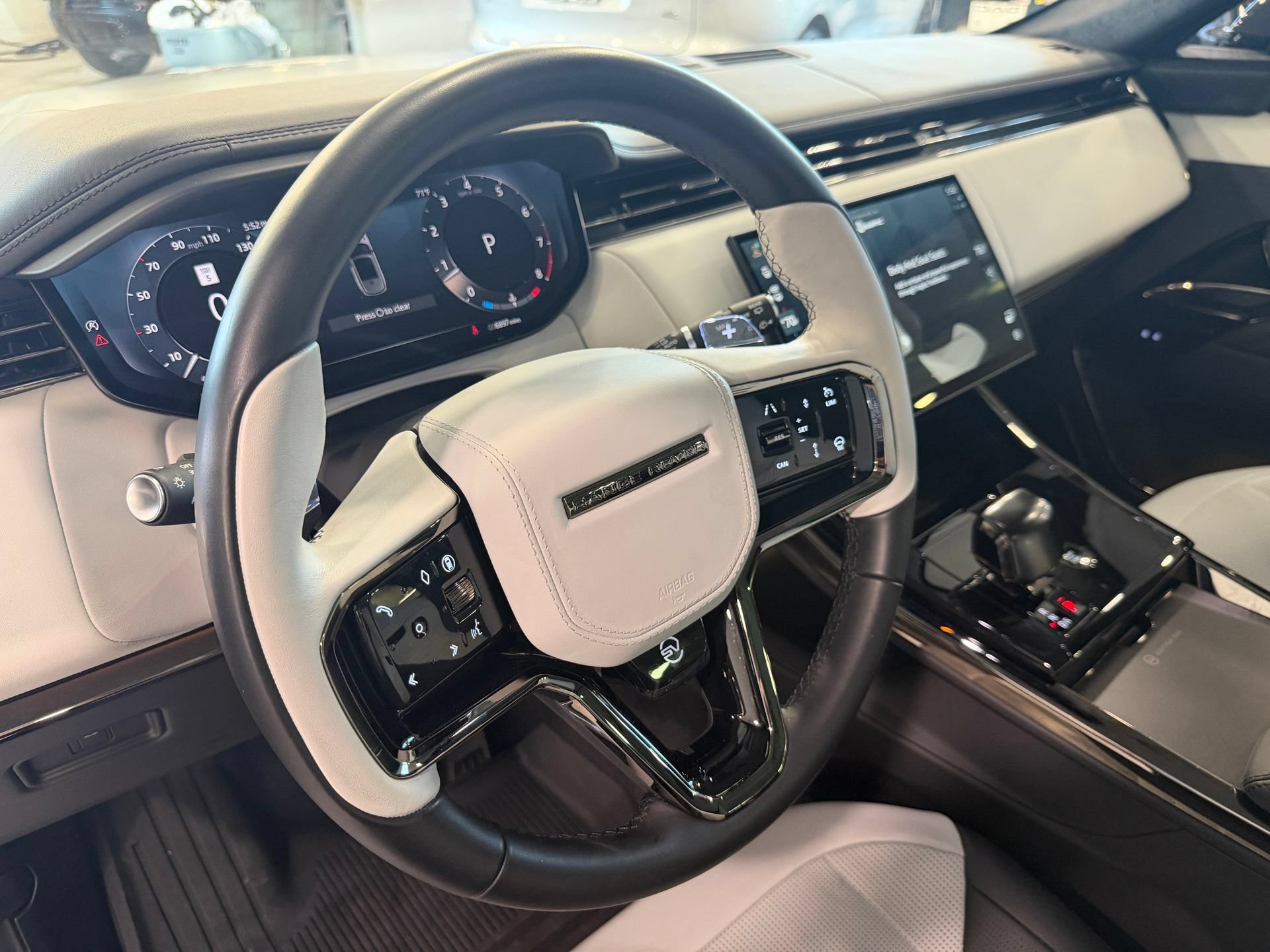 Certified 2024 Land Rover Range Rover Sport SV Edition One Carbon Bronze AWD/4WD image 25
