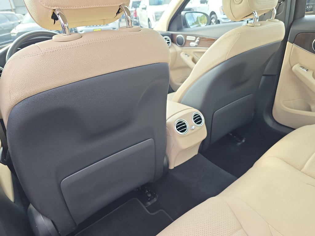 Used 2021 Mercedes-Benz C 300 4MATIC Sedan image 18