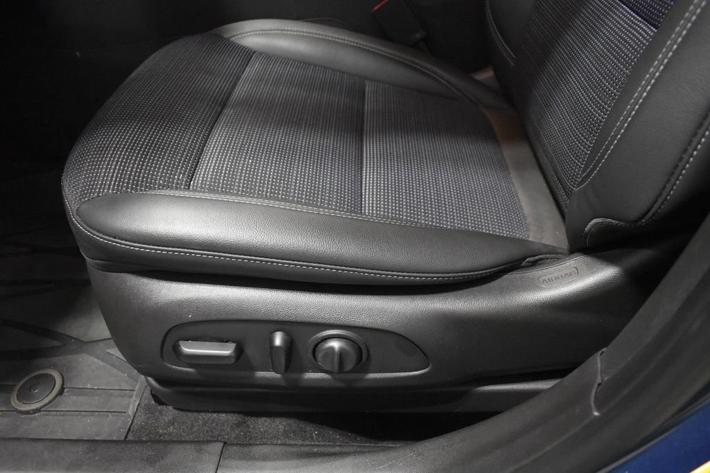 Used 2025 Buick Envista Preferred w/ Convenience I Package FWD image 17