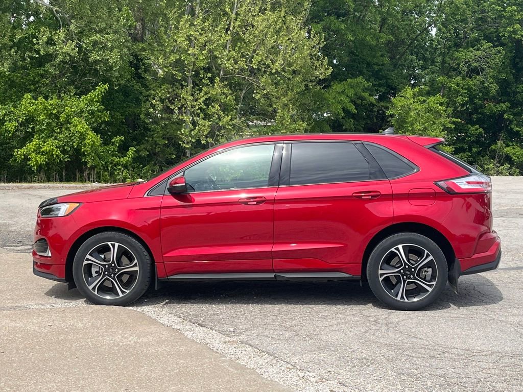 Used 2023 Ford Edge ST w/ Equipment Group 401A AWD/4WD image 7